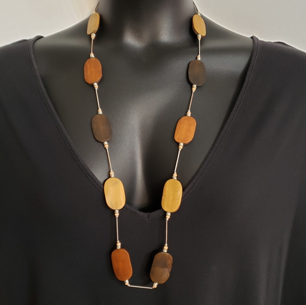 Retro/Y2K New York & Co. Wooden Bead Necklace